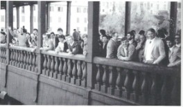 Sul ponte degli Alpini di Bassano del Grappa, 1986